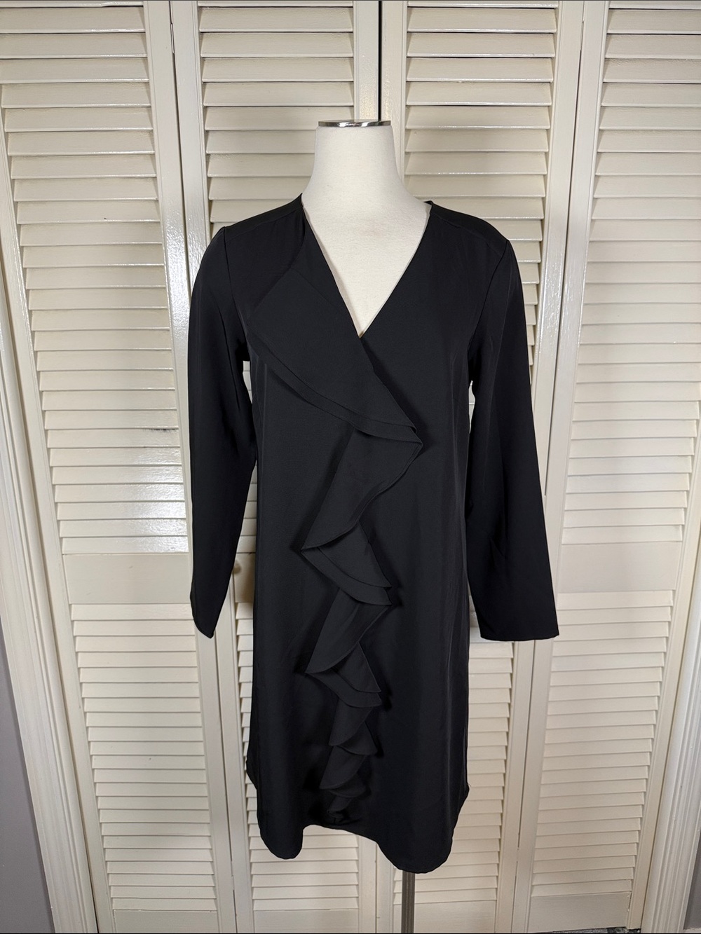 NWT Vintage Spenser Jeremy Black Ruffle V-Neck Shift Dress Long Sleeve M